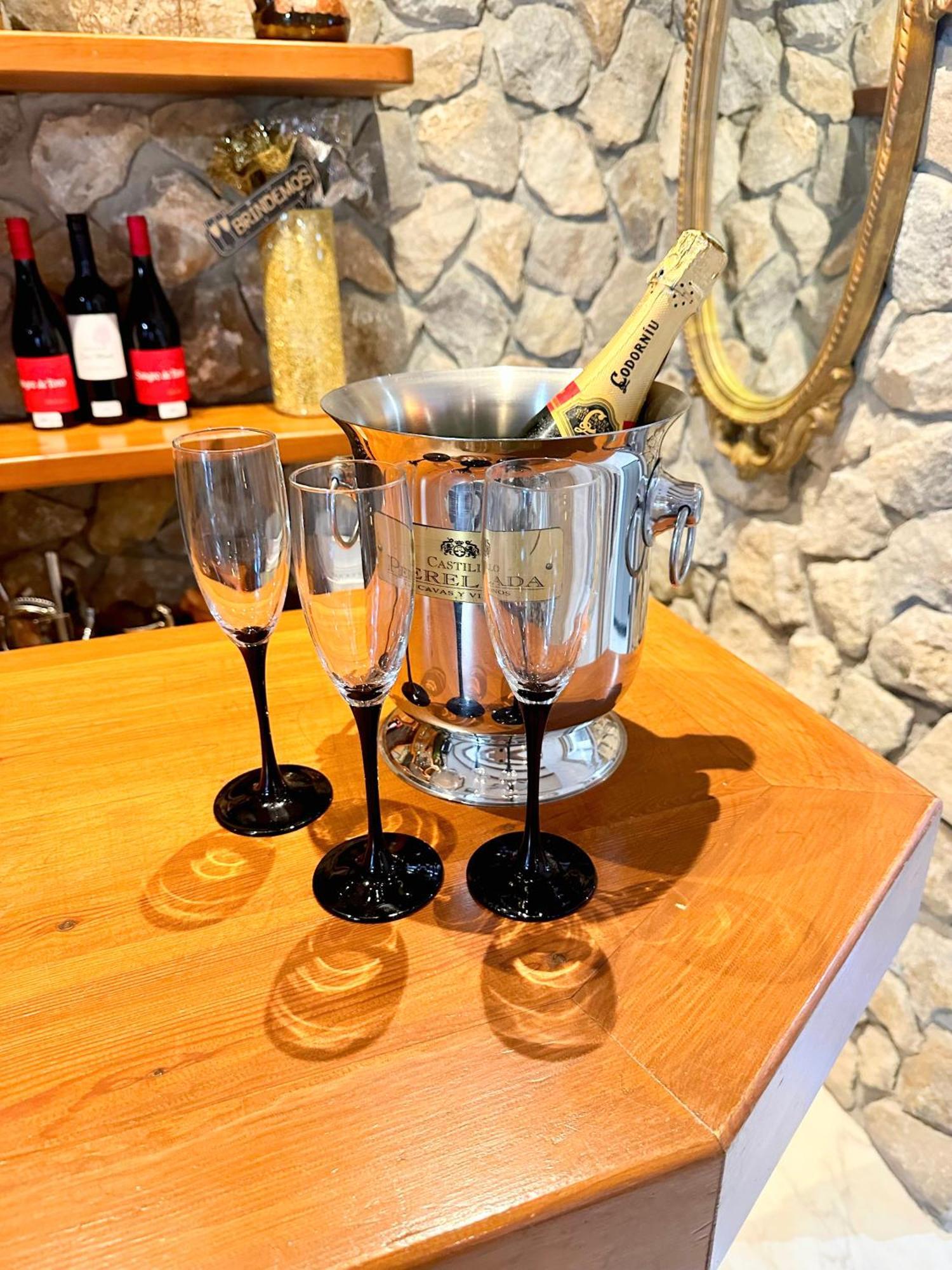 Villa Casacara Marbella Beachside Costabella -Spain Eksteriør billede