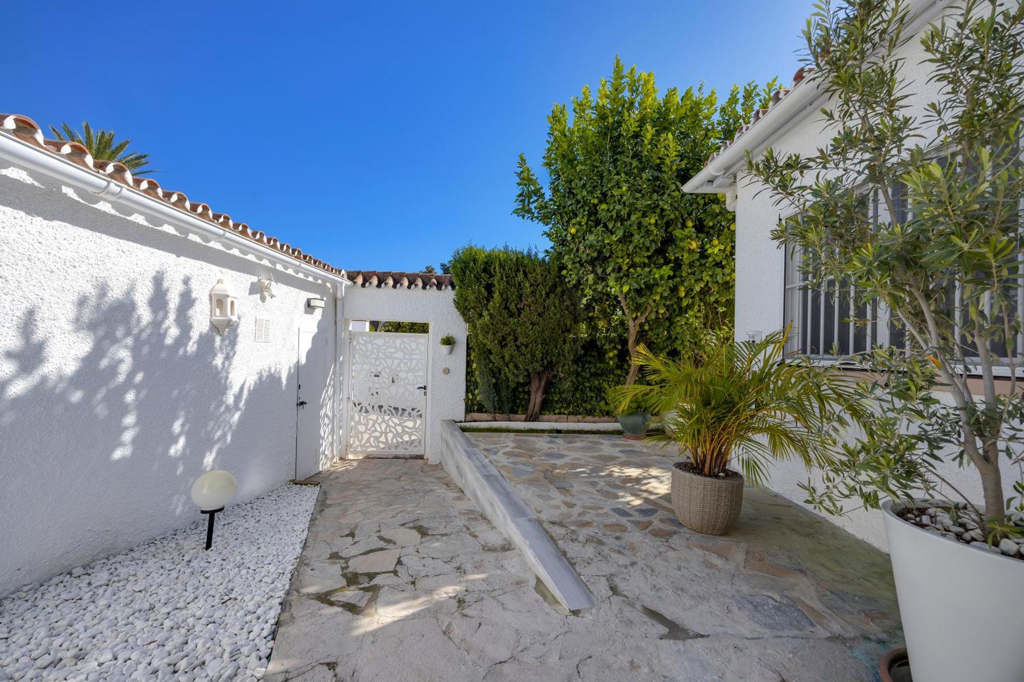 Villa Casacara Marbella Beachside Costabella -Spain Eksteriør billede