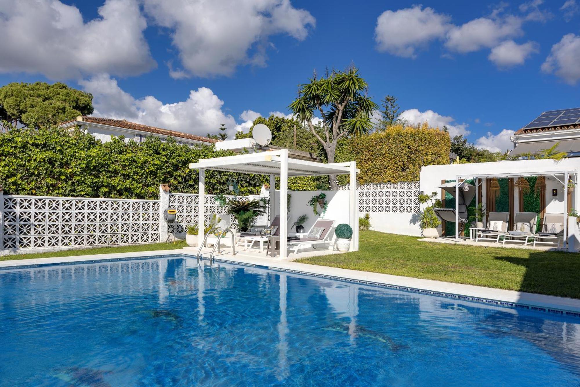 Villa Casacara Marbella Beachside Costabella -Spain Eksteriør billede