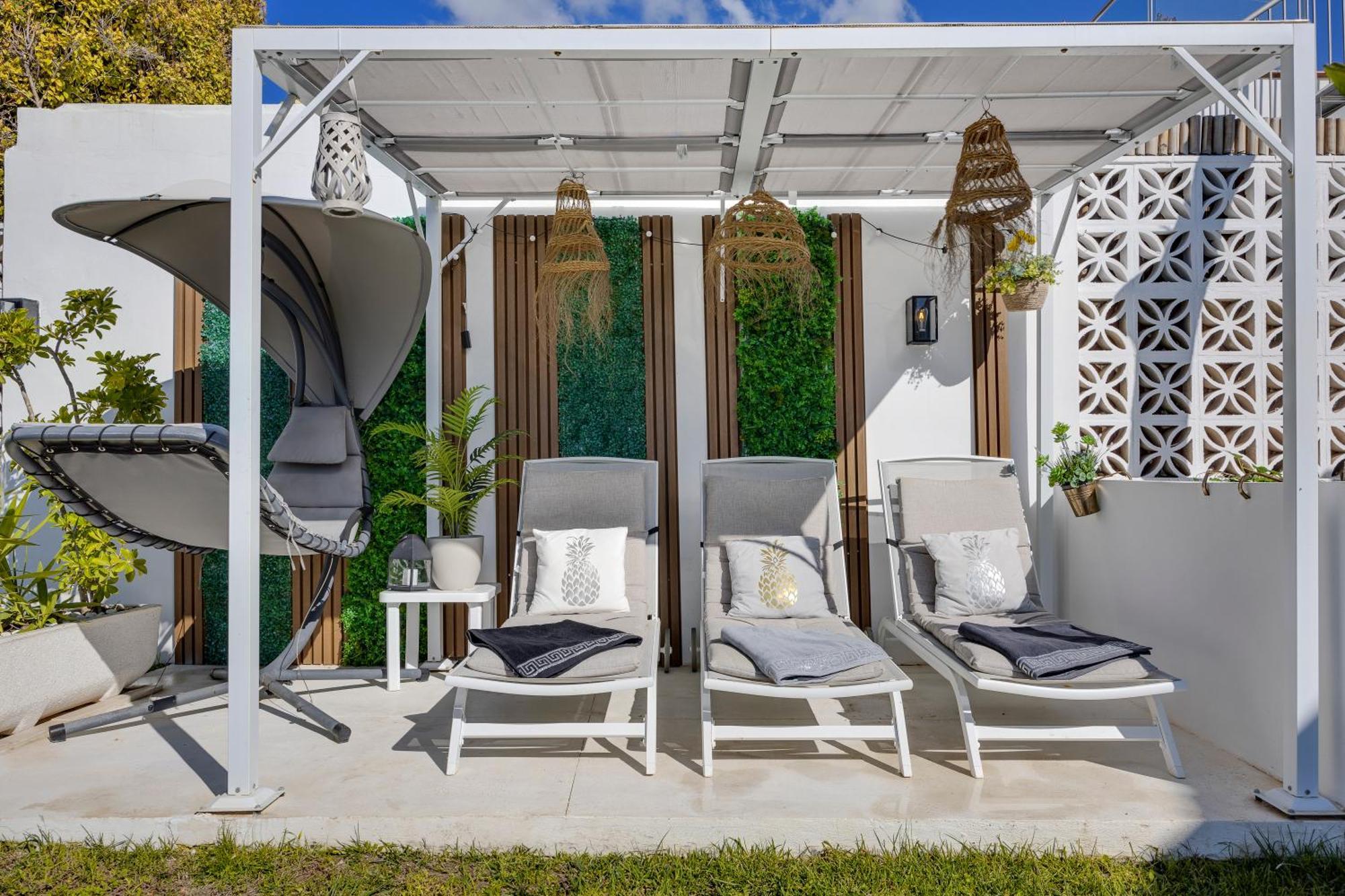 Villa Casacara Marbella Beachside Costabella -Spain Eksteriør billede