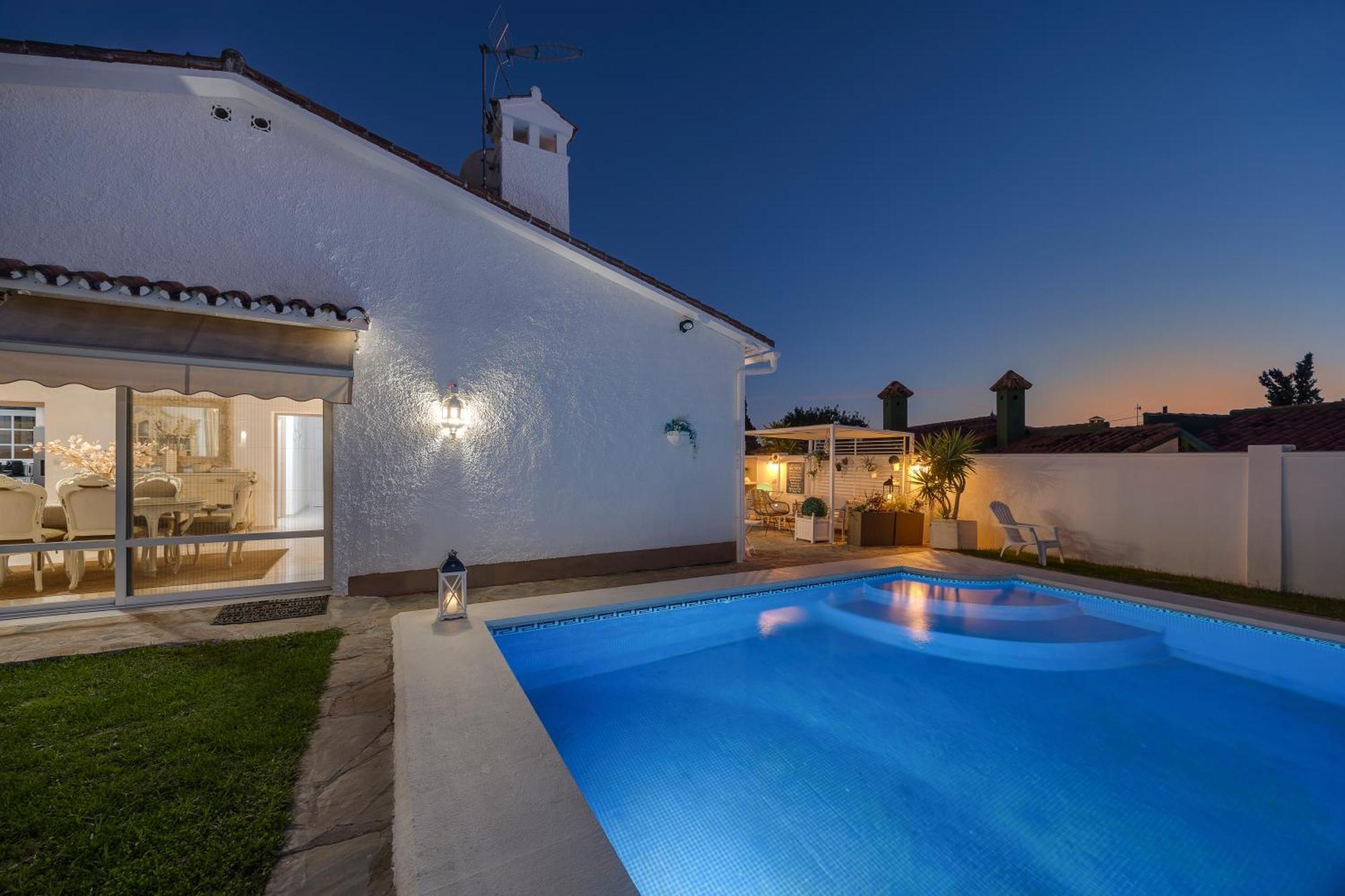 Villa Casacara Marbella Beachside Costabella -Spain Eksteriør billede